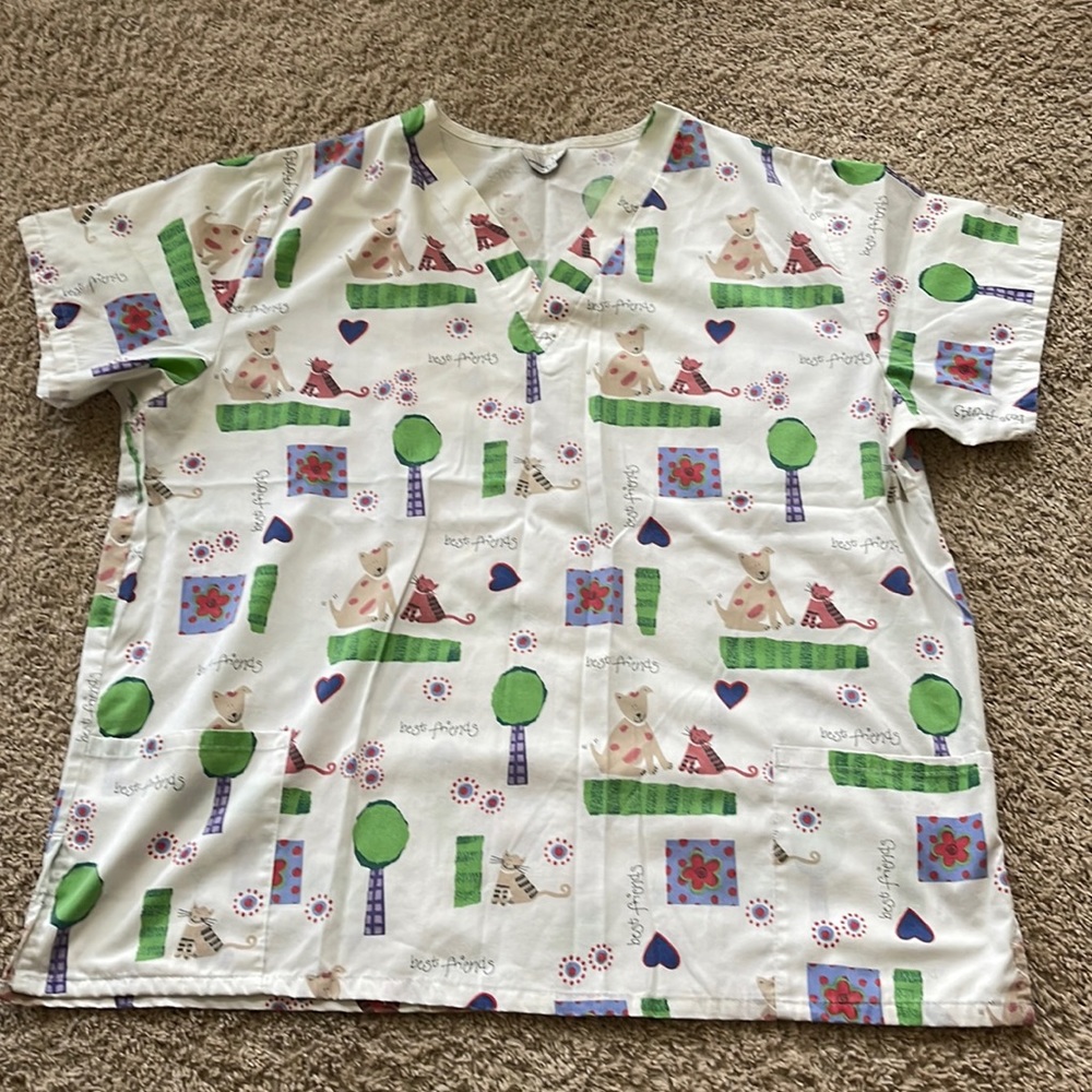 WS Fundamentals cat & dog scrub top